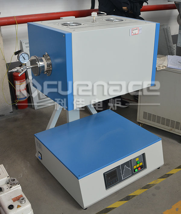 新型1200℃多工位管式炉